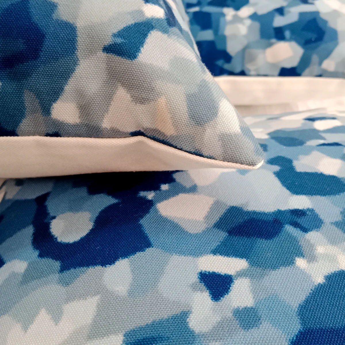 Neel Cloud Cushion Cover - Image 3